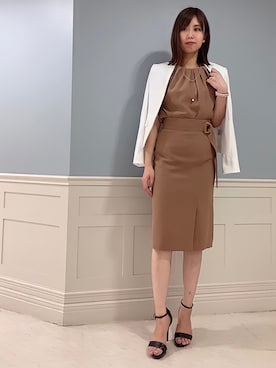 「アイテム（ノーカラージャケット、ホワイト系）」を使った、PINKY&DIANNEさん（レディース・160cm）の春コーディネート