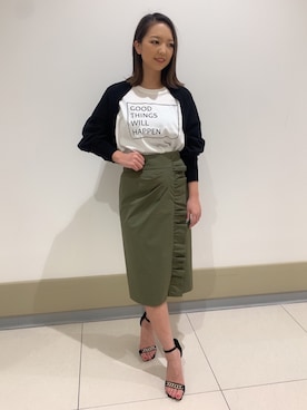 「PINKY&DIANNE（ピンキーアンドダイアン）のアイテム（Tシャツ/カットソー）」を使った、PINKY&DIANNEさん（レディース・155cm）の春コーディネート