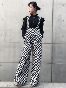 「コラボレーション」｜「アイテム（サロペット/オーバーオール）」を使った、sugiyama.sさん（レディース・157cm）の冬コーディネート