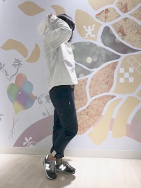 「ネイビー×ホワイト」｜「アイテム（ミリタリージャケット）」を使った、misiaさん（レディース・165cm）の冬コーディネート