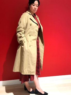 「AVIREX（アヴィレックス）のアイテム（トレンチコート）」を使った、misiaさん（レディース・165cm）の春コーディネート