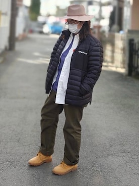 「ハットコーデ」｜「アイテム（ダウンジャケット/コート）」を使った、misiaさん（レディース・165cm）の冬コーディネート