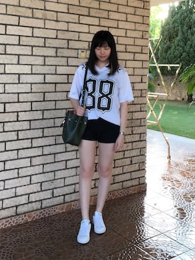 「seeds（シーズ）のアイテム」を使った、Eva Chiamさん（レディース・166cm）の冬コーディネート