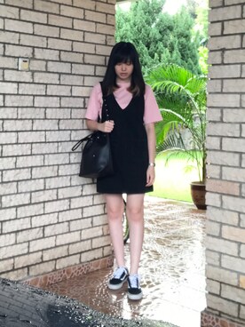 「MONKI」｜Eva Chiamさん（レディース・166cm）の春コーディネート