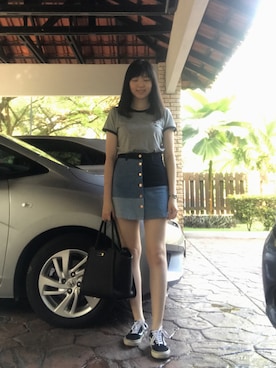 「MONKI」｜Eva Chiamさん（レディース・166cm）の夏コーディネート