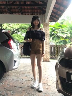 「stansmith」｜Eva Chiamさん（レディース・166cm）の秋コーディネート