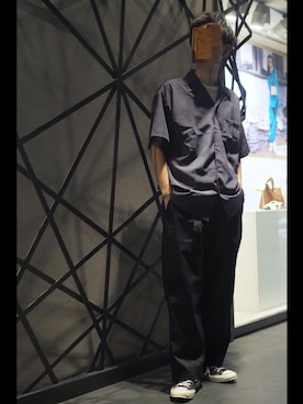 「海外」｜「アイテム（スラックス）」を使った、t o r u さん（メンズ・169cm）の秋コーディネート