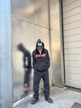 「HYSTERIC GLAMOUR（ヒステリックグラマー）のHG BOX LOGOS パーカー（パーカー、ブラック系）」を使った、taichiさん（メンズ・174cm）の冬コーディネート