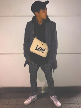 「LEE」｜「アイテム（チェスターコート）」を使った、たらおさん（メンズ・170cm）の春コーディネート