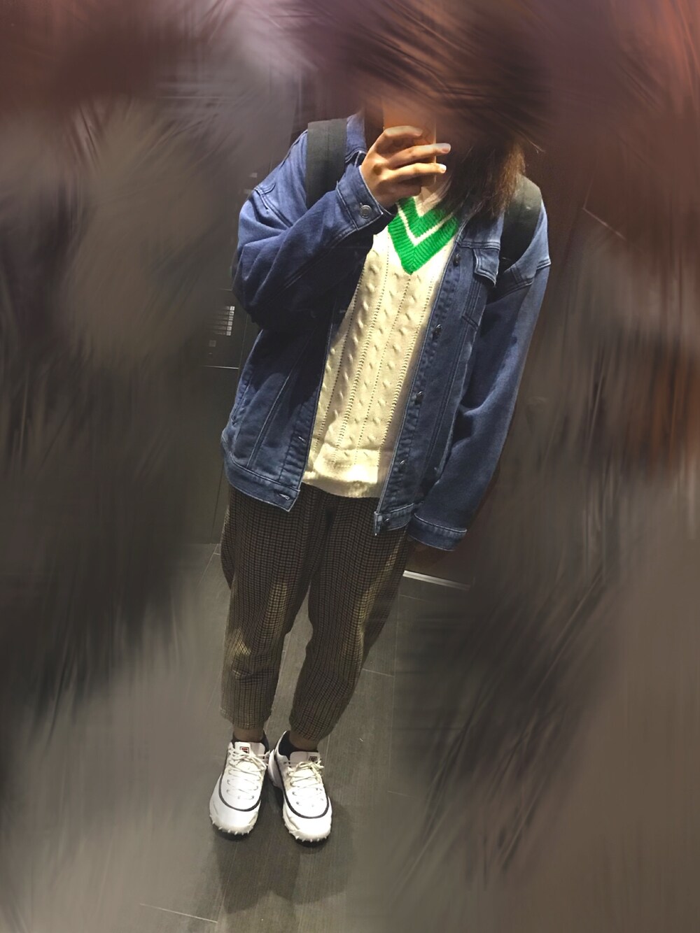 「やっぱりストリートが好き、スニーカーコーデ、ラクチンコーデ、ootd、outfit、デニムジャケット」｜「WEGOのWEGO/フード付きGジャン（デニムジャケット、ブルー系）」を使った、meさん（レディース・162cm）の秋コーディネートの1枚目の写真