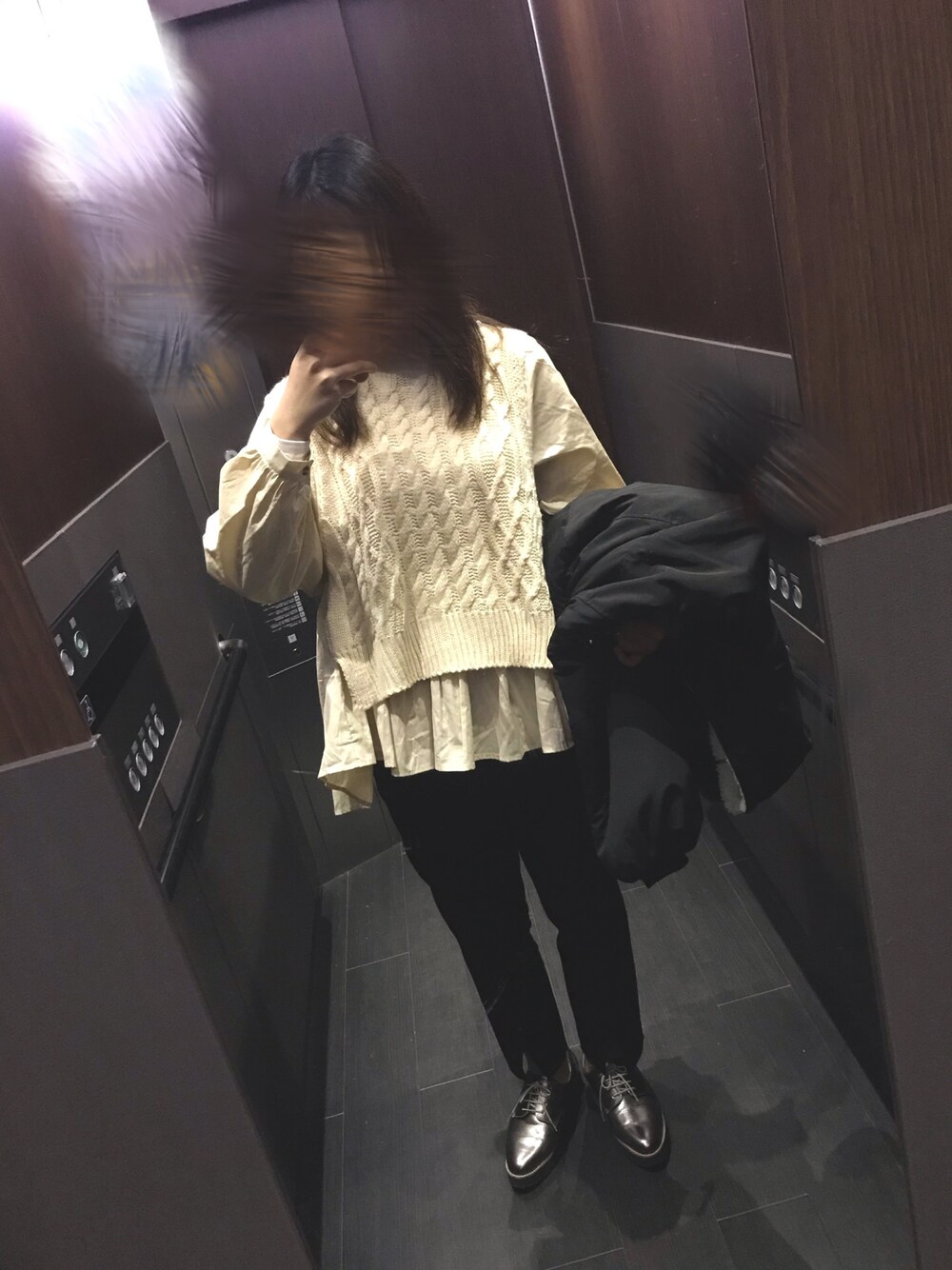 「大人カジュアル、シンプル、ootd、冬、いいね、save、フォローお願いします🤑、おしゃれさんと繋がりたい」｜「pralinesのアイテム（トップス、ホワイト系）」を使った、meさん（レディース・162cm）の冬コーディネートの1枚目の写真