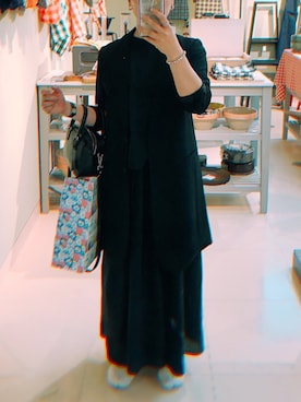 「ロングジャケット」｜「アイテム（アクセサリー）」を使った、黒狐さん（レディース・158cm）の春コーディネート