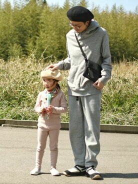 「スウエットパンツ」｜「アイテム（その他シューズ）」を使った、ドンさんさん（メンズ・176cm）の春コーディネート