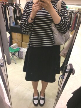 「THE EMPORIUM（ジエンポリアム）のアイテム（スカート）」を使った、rindaさん（レディース・165cm）の春コーディネート