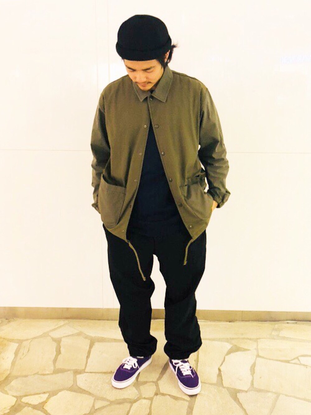 「Pilgrim SURF＋SUPPLY、VANS、ssz」｜「Pilgrim Surf Supplyのアイテム（ナイロンジャケット、グリーン系）」を使った、John Titorさん（メンズ・165cm）の秋コーディネートの1枚目の写真