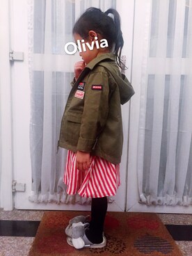 「GU（ジーユー）のアイテム（ジャケット/アウター、グリーン系）」を使った、oliviaさん（キッズ・120cm）の春コーディネート