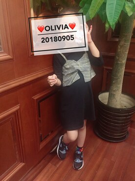 「GLOBAL WORK（グローバルワーク）の【キッズ】ビスチェツキワンピース7分袖/803100（ワンピース、ブラック系）」を使った、oliviaさん（キッズ・120cm）の秋コーディネート