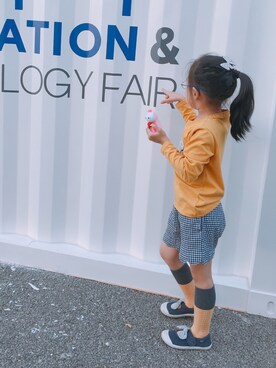 「F.O.KIDS（エフオーキッズ）のアイテム（Tシャツ/カットソー、オレンジ系）」を使った、oliviaさん（キッズ・120cm）の秋コーディネート