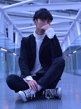 「CONVERSE（コンバース）のALL STAR HI（スニーカー）」を使った、和地 蓮二さん（メンズ・177cm）の春コーディネート