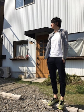 「BLUE WORK（ブルーワーク）のアイテム（パンツ）」を使った、icchoさん（メンズ・177cm）の春コーディネート