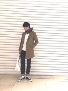 「無地党」｜「アイテム（チェスターコート）」を使った、icchoさん（メンズ・177cm）の冬コーディネート