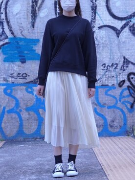 「UNIQLO（ユニクロ）のプリーツロングスカート（丈標準80～84cm）（スカート、ホワイト系）」を使った、JTさん（レディース）の冬コーディネート