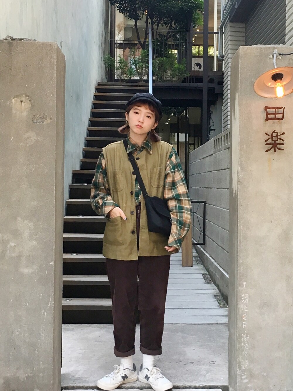 「今日のコーデ、今日の服、ootd、古著、今日穿搭」｜「It’sのアイテム（キャスケット、ブラック系）」を使った、80cccさん（レディース・162cm）の春コーディネートの1枚目の写真