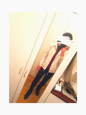 「adidas（アディダス）のオリジナルス ベロア クルー [VELOUR CREW]（スウェット、レッド系）」を使った、カズキさん（メンズ・176cm）の春コーディネート