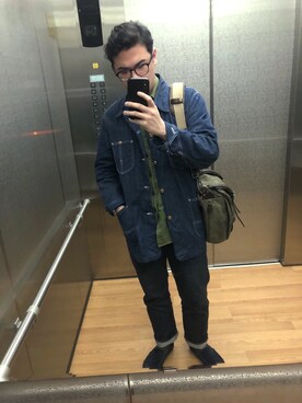「blue」｜「アイテム（デニムジャケット）」を使った、Kirk Changさん（メンズ・174cm）の春コーディネート