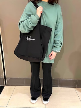 「Adoon plain（アドーンプレーン）のアイテム（スウェット）」を使った、Remiさん（レディース・151cm）の春コーディネート