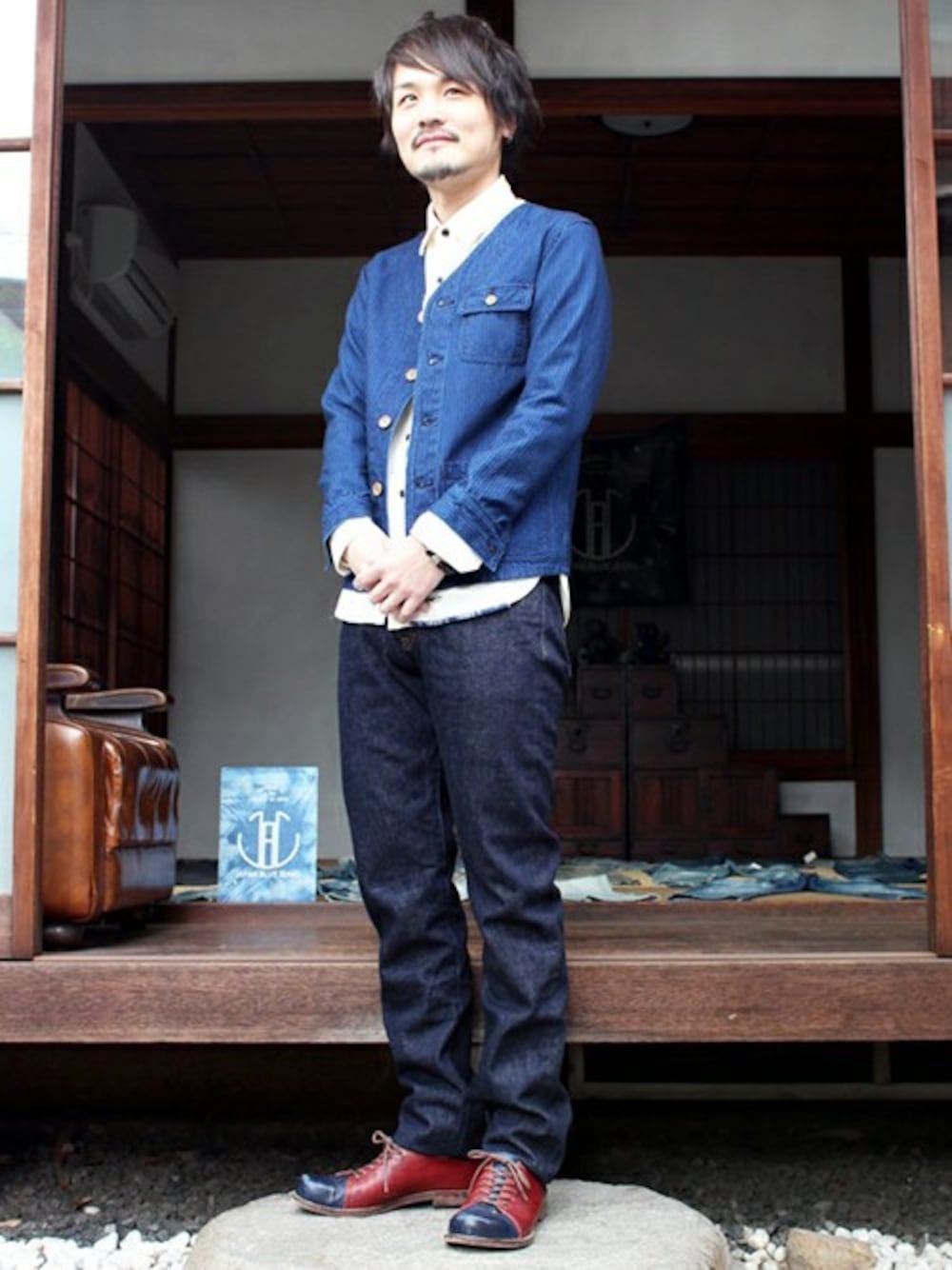 JAPAN BLUE(Japan Blue Official)｜JAPAN BLUE JEANSのノーカラー 