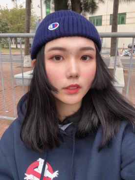 「Champion（チャンピオン）のアイテム（ニットキャップ/ビーニー、ブルー系）」を使った、八爪球さん（レディース）の冬コーディネート