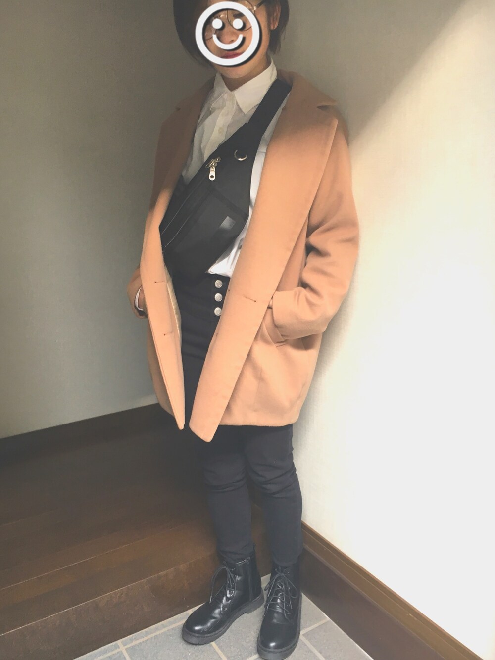 「LOWRYS FARMのアイテム（シャツ/ブラウス、ホワイト系）」を使った、きなこさん（レディース・156cm）の春コーディネートの1枚目の写真