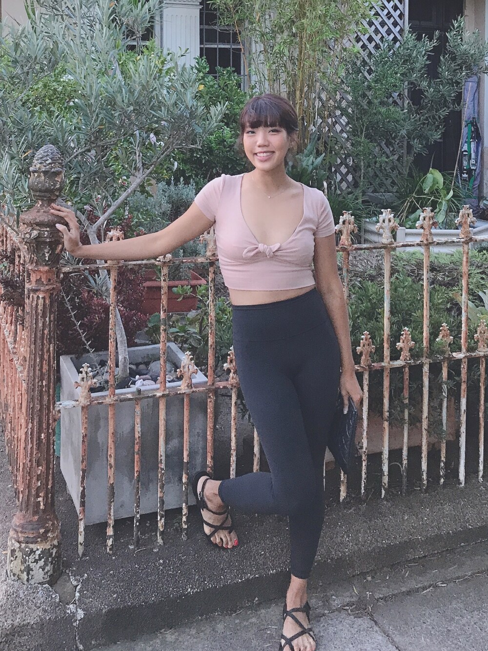「summer、girl、sporty」｜「KOOKAIのアイテム（Tシャツ/カットソー、ピンク系）」を使った、Cさん（レディース・165cm）の春コーディネートの1枚目の写真