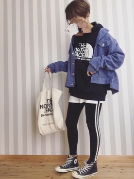 「レギンスコーデ」｜「アイテム（ジャケット/アウター）」を使った、M𓅜さん（レディース・161cm）の春コーディネート