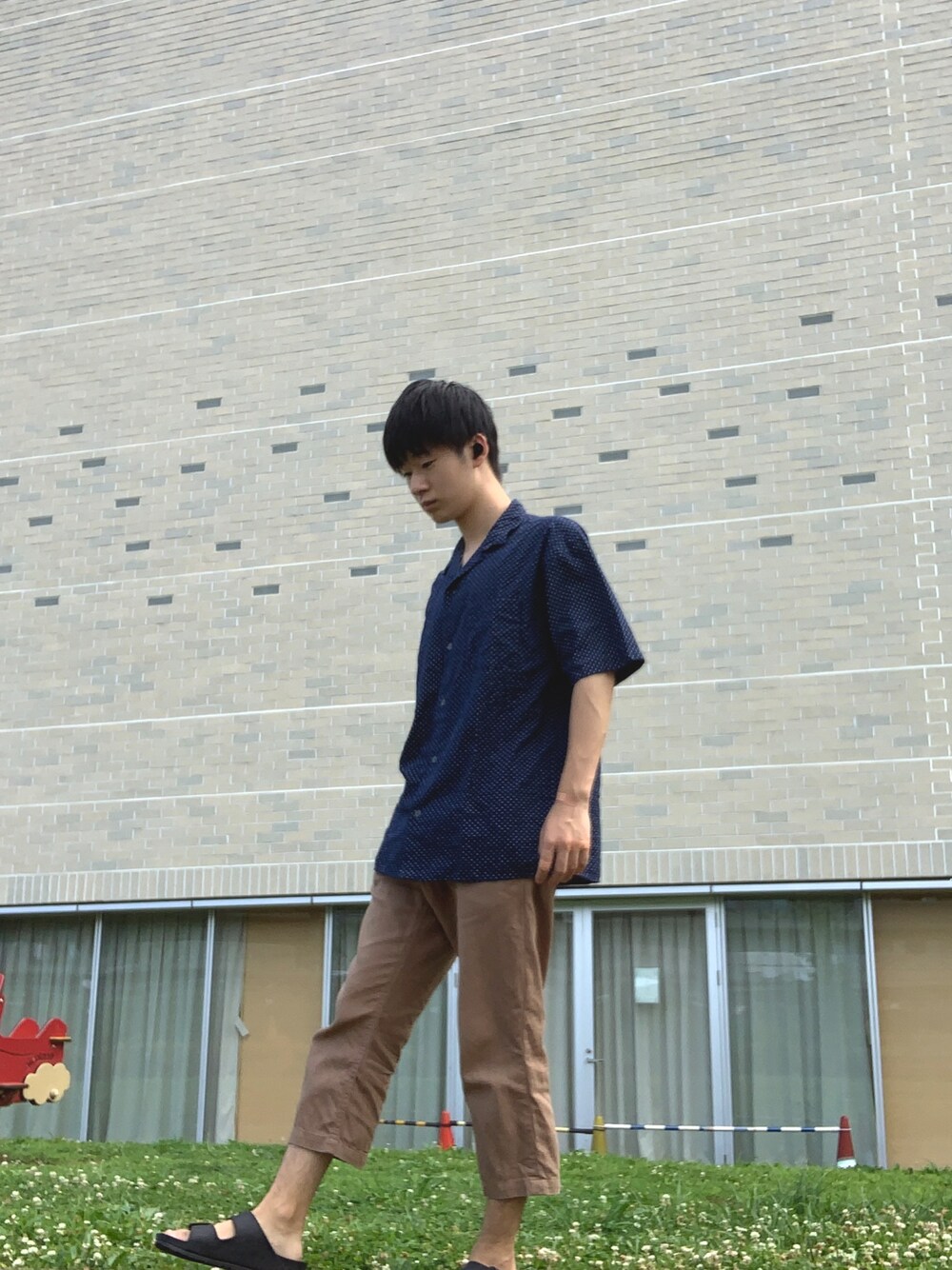 「夏のボーダーフェス、おしゃれさんと繋がりたい、ラフ、夏コーデ、キレイめ、いいね、save、フォローお願いします🤑」｜「green label relaxingのCM ドットサッカー ルーズオープン SS 半袖 シャツ（シャツ/ブラウス、ブルー系）」を使った、takumi 타쿠미さん（メンズ・160cm）の夏コーディネートの1枚目の写真