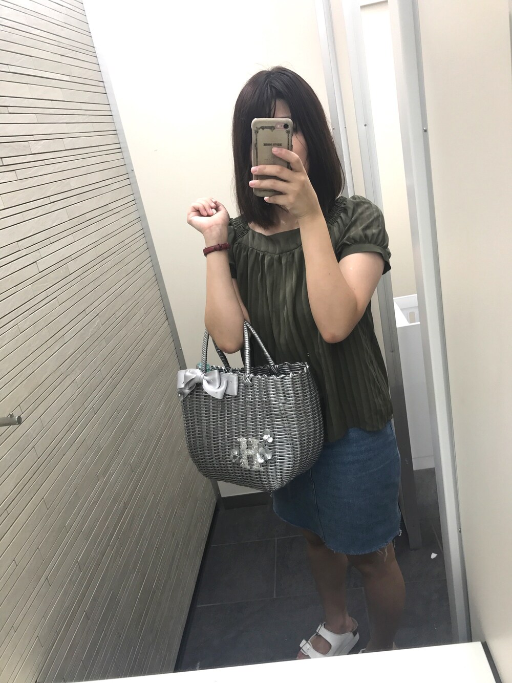 「Te chichiのアイテム（Tシャツ/カットソー、グリーン系）」を使った、オシャレになりたい人さん（レディース・156cm）の夏コーディネートの1枚目の写真