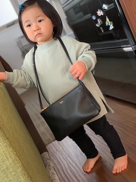 「CELINE（セリーヌ）のアイテム」を使った、mioliさん（キッズ・80cm）の冬コーディネート
