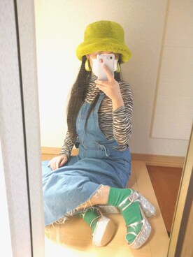 「SLY（スライ）のアイテム（サロペット/オーバーオール）」を使った、RURUMIさん（レディース・155cm）の春コーディネート