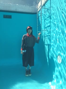 「アイテム（サスペンダー）」を使った、アッコさん（レディース・162cm）の春コーディネート