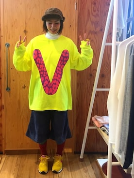 「静岡」｜「アイテム（財布/小物）」を使った、アッコさん（レディース・162cm）の秋コーディネート