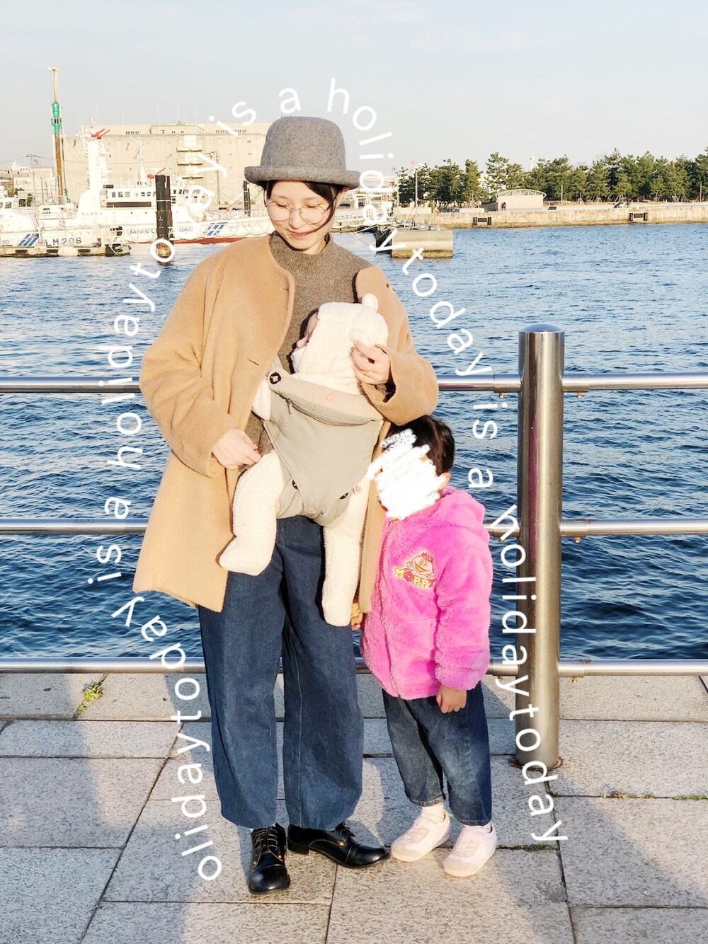 「ZARAのアイテム（デニムパンツ、ブルー系）」を使った、unknownsophistさん（レディース・165cm）の冬コーディネートの1枚目の写真