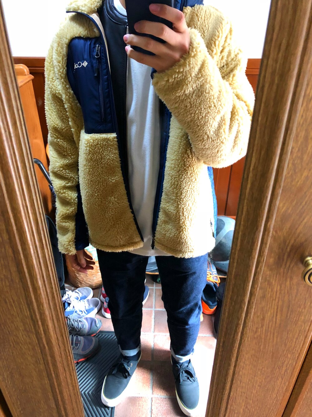 「冬コーデ、ニット、ライダース、スキニーデニム、UNIQLO、ユナイテッドトウキョウ、フリース、スニーカー、ゆるコーデ」｜「GLOBAL WORKの12ゲージダイヤジャガードニットプルオーバー/767751（ニット/セーター、ホワイト系）」を使った、とみーおじさんさん（メンズ・164cm）の冬コーディネートの1枚目の写真