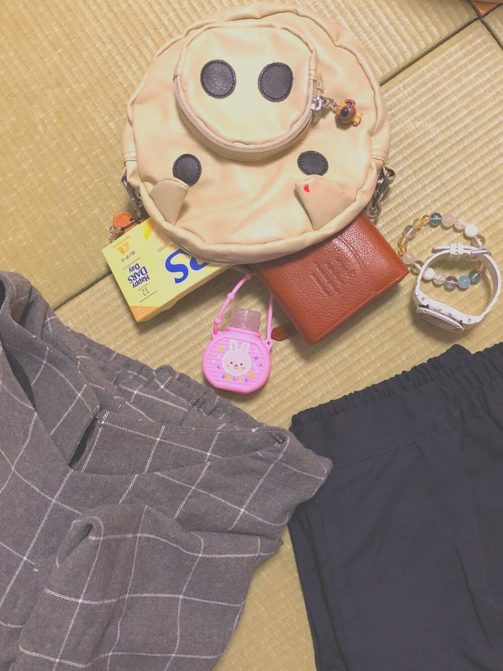 「プチプラコーデ、置き画くら部、チェック、冬、おしゃれさんと繋がりたい、SEVENDAYS＝SUNDAY、genten、カジュアル」｜「SEVENDAYS=SUNDAYのアイテム（その他パンツ、ブルー系）」を使った、まるちゃんさん（レディース・159cm）の冬コーディネートの1枚目の写真