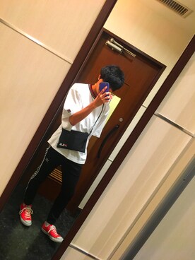 「FILA（フィラ）のアイテム（Tシャツ/カットソー、ホワイト系）」を使った、Yossyさん（メンズ）の夏コーディネート