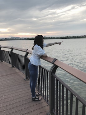 「Daniel Wellington（ダニエルウェリントン）の販売終了クラシックペティット アッシュフィールド32mm（アナログ腕時計）」を使った、彩希さん（レディース・163cm）の夏コーディネート