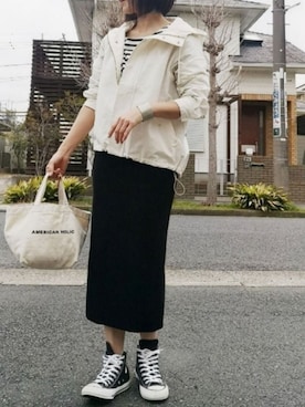 「ナイロンパーカー」｜「アイテム（スカート）」を使った、RIyO.さん（レディース・157cm）の春コーディネート