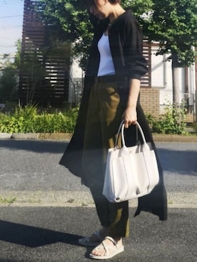 「RODE SKO（ロデスコ）のMIINA ダブルポケットトート（トートバッグ）」を使った、RIyO.さん（レディース・157cm）の夏コーディネート