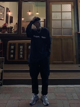 「thisisneverthat（ディスイズネバーザット）のアイテム（Tシャツ/カットソー、ブルー系）」を使った、Lanxさん（レディース・167cm）の秋コーディネート