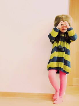 「FITH（フィス）のアイテム（ワンピース）」を使った、suzusukeさん（キッズ・100cm）の冬コーディネート